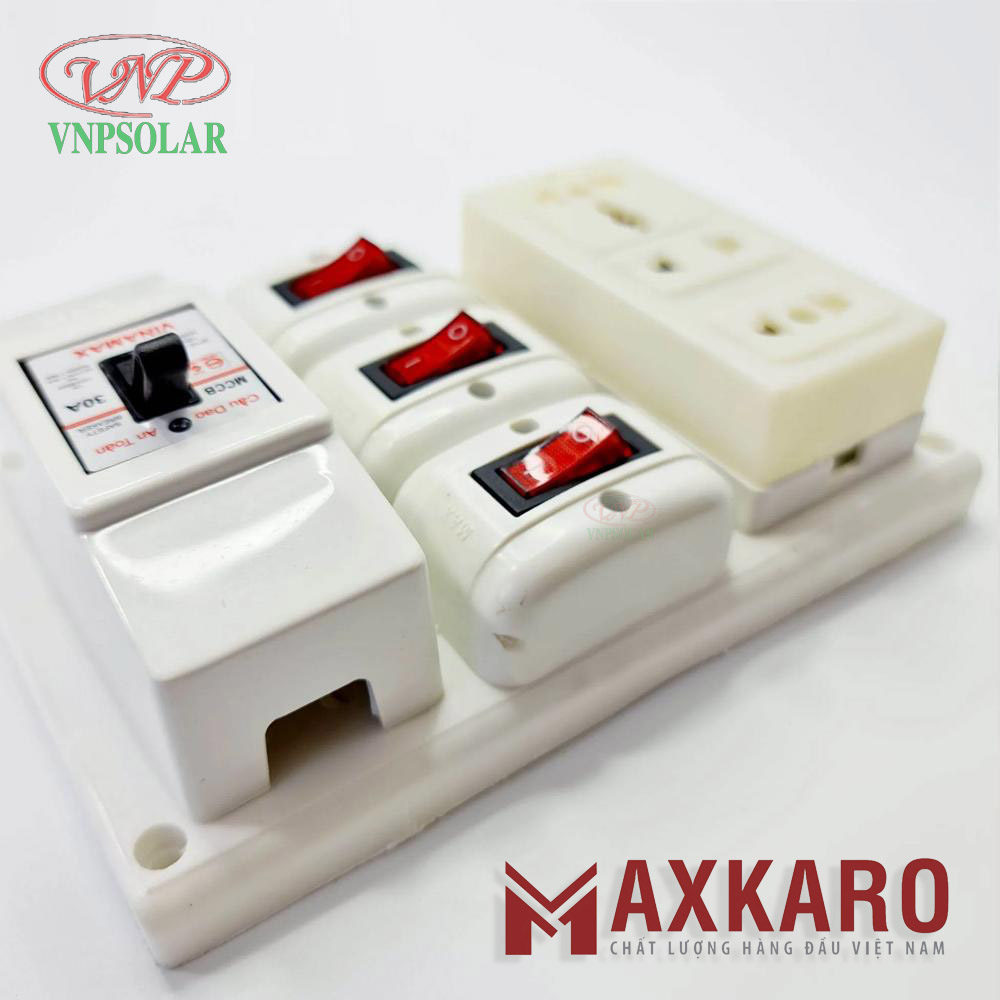 Taplo bảng điện đấu sẵn CB30A - Công tắc (có đèn báo nguồn) - Ổ 3 cắm điện  Hàng Việt Nam Chính Hãng Maxkaro