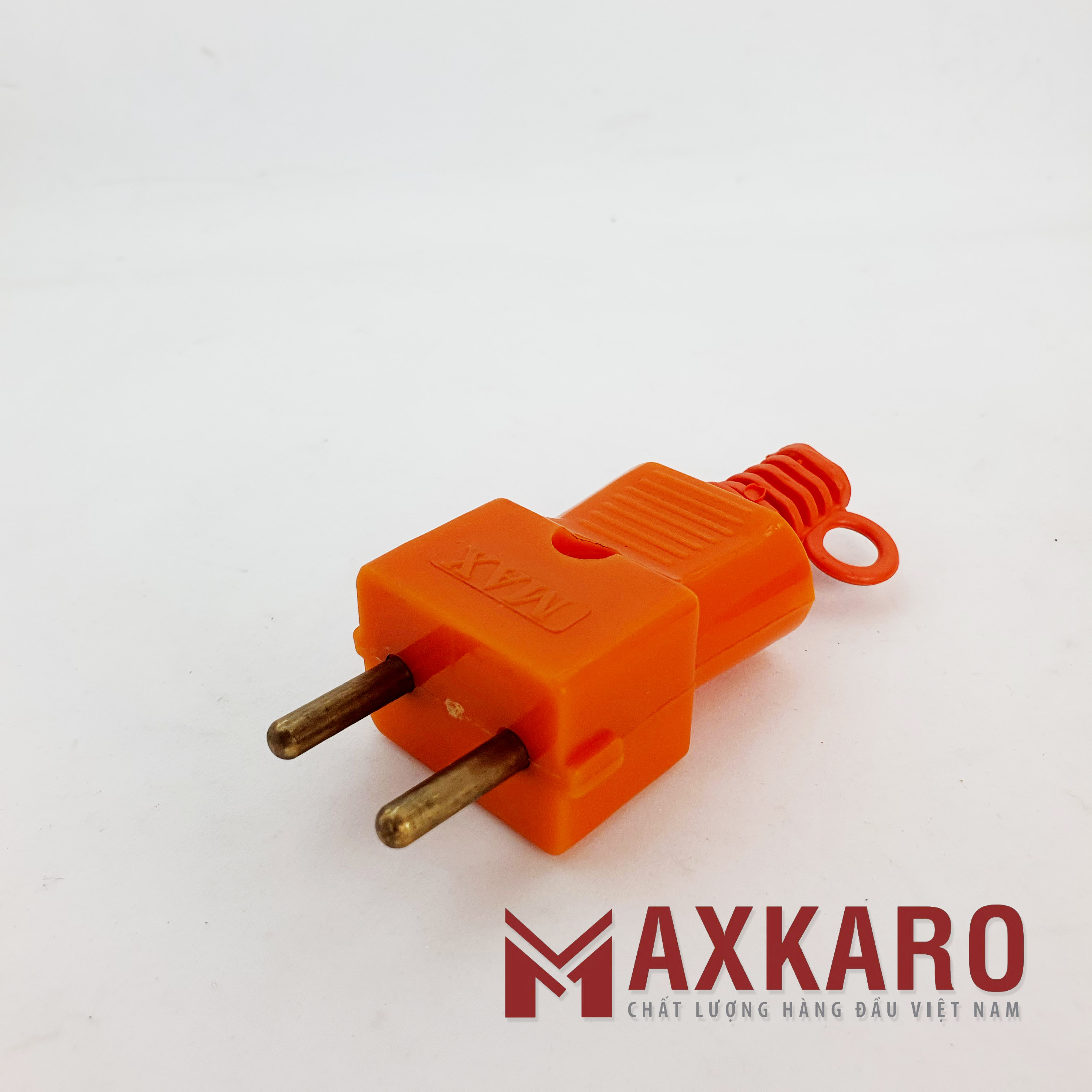 Phích cắm - Phích đực lõi sứ chịu tải  6000W - Maxkaro
